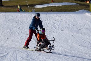 Bi-Ski für körperliche Behinderung