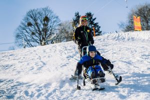 Bi-Ski mit Krückenski